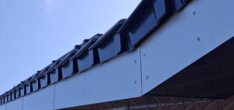 Dakrand zelf bekleden – handleiding met aluminium composiet platen