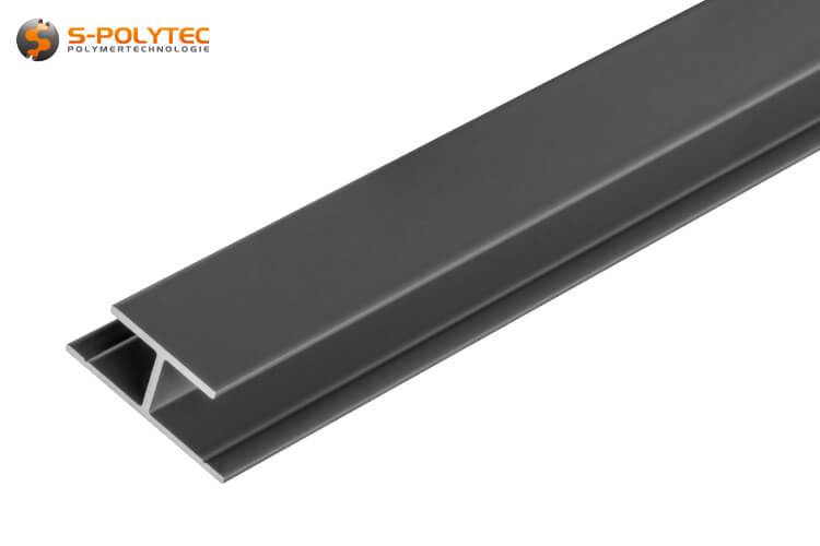 De antracietgrijze verbindingsprofielen met poedercoating zijn geschikt voor panelen met een dikte van 3mm, 6mm of 8mm
