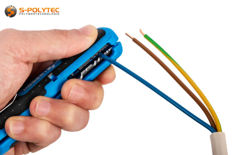 Ons kabelstriptang is geschikt voor het strippen van kabelmantels van elektrische kabels en kabels met een manteldiameter van 8 mm tot 13 mm