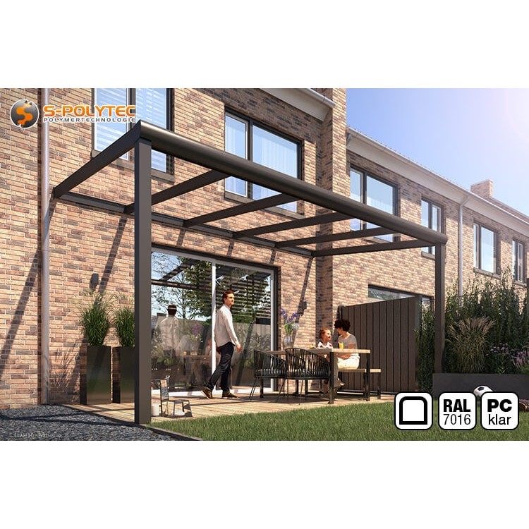 De ronde terrasdak op maat gemaakt in antraciet met transparante 16 mm polycarbonaatplaat met dubbele huid