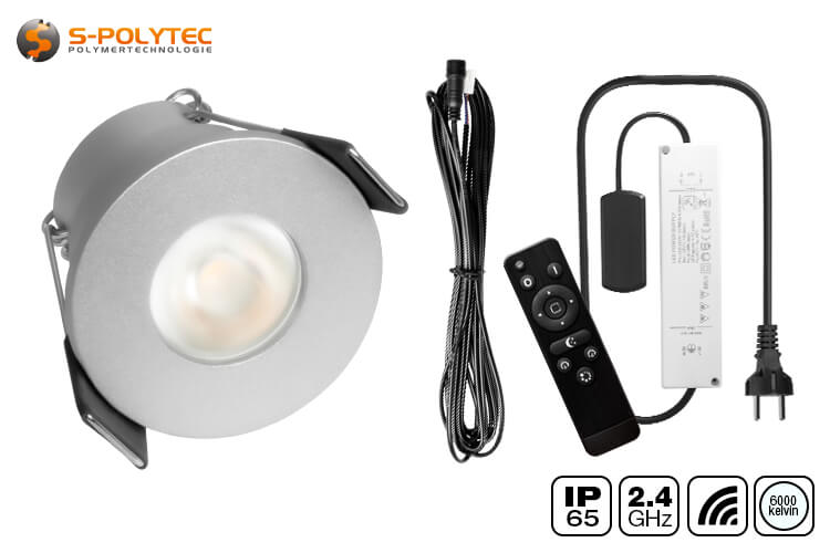 De 12V LED-buitenverlichting in koel wit (6000 Kelvin) is verkrijgbaar als complete set met 4, 6, 8, 10 of 12 spots
