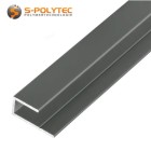 De stofgrijze U-profielen van massief aluminium zijn geschikt als afwerking voor panelen met een dikte van 3mm, 6mm of 8mm, afhankelijk van de uitvoering