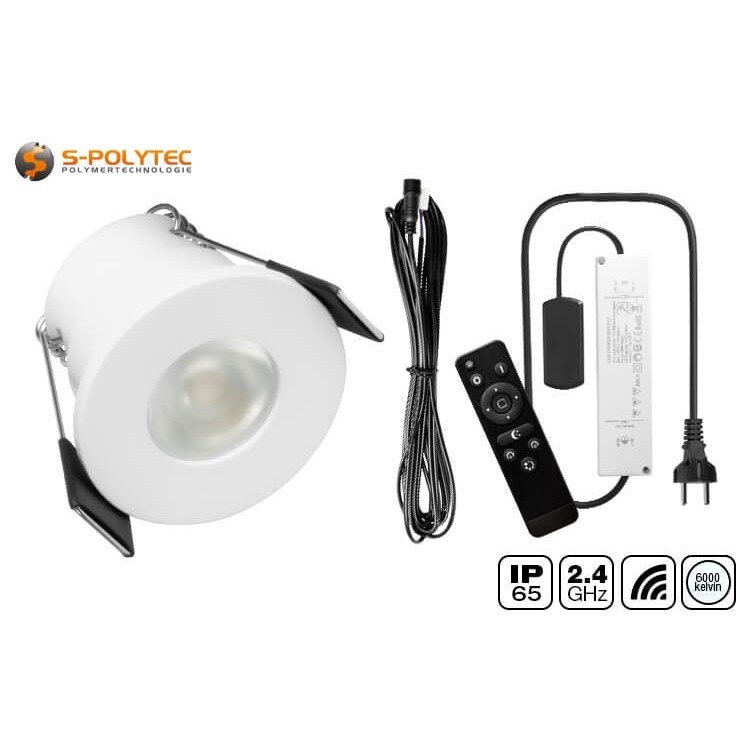 De 12V LED-buitenverlichting in koel wit (6000 Kelvin) is verkrijgbaar als set met 4, 6, 8 of 12 spots